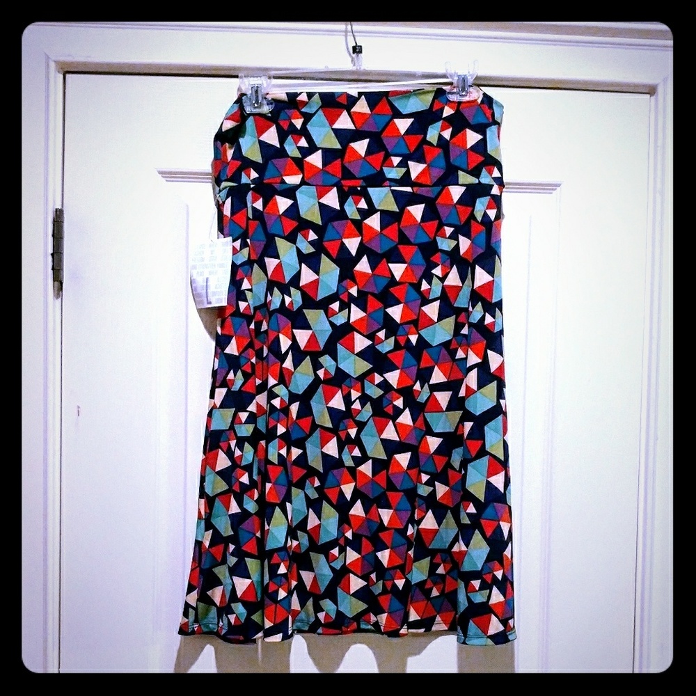 New! LuLaRoe Azure Patterned Skirt! L